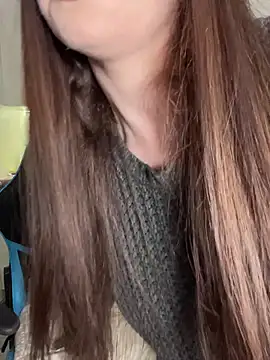 CurlyLara's cam snapshot