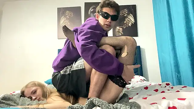 merycouple's cam snapshot