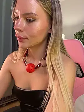 MistressMommyKate's cam snapshot