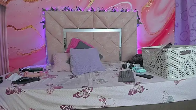 Taylor__cooper's cam snapshot