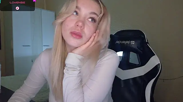 ariashaa's cam snapshot