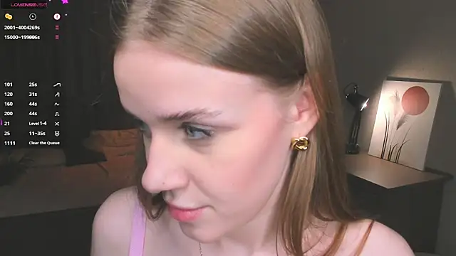 OdellaFrake's cam snapshot