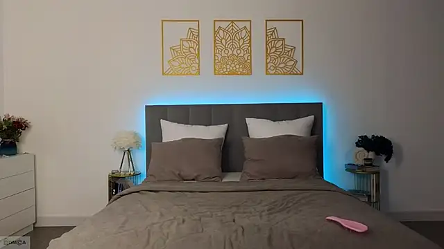 adele_armass's cam snapshot