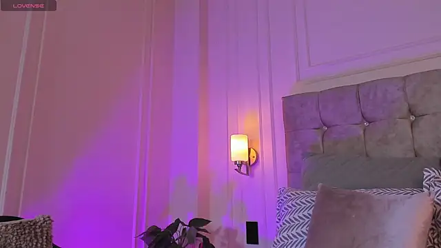 JasmineRoss_1's cam snapshot