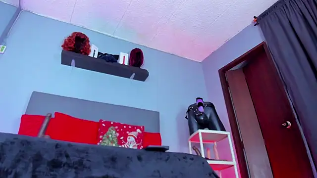 Coco_Kiss's cam snapshot