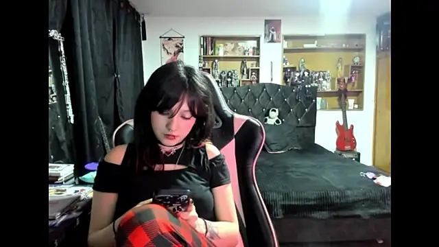 Maki_Zein_'s cam snapshot