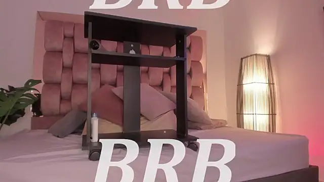 Secret_chells's cam snapshot