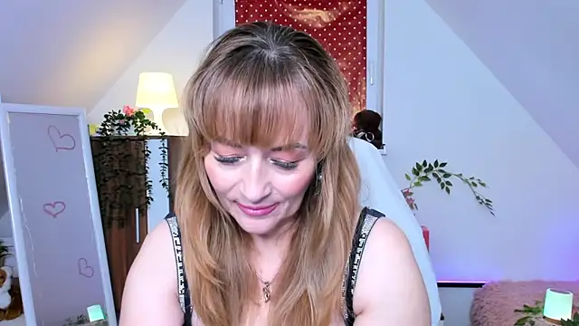 naughtymilane's cam snapshot