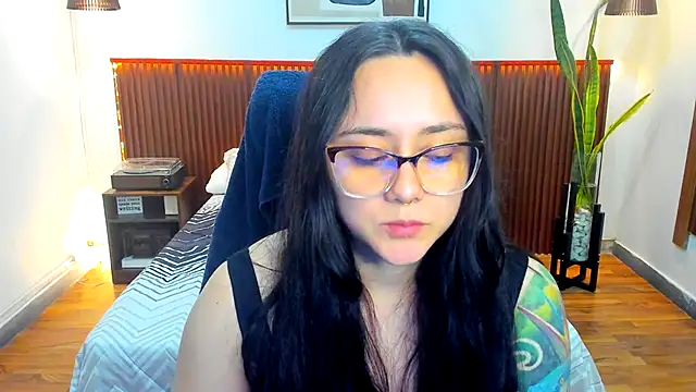 KatherineBond's cam snapshot