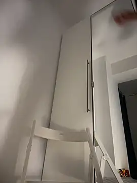 Ella_Charm's cam snapshot