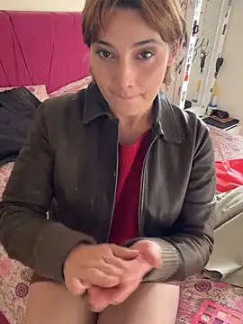 Maggie_Geller's cam snapshot