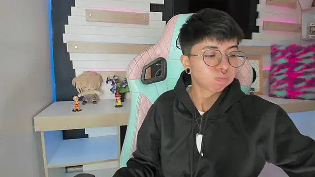 tommy_blue's cam snapshot