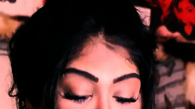 indian_dreamgirl's cam snapshot