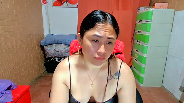 Ugly-Filipina's cam snapshot