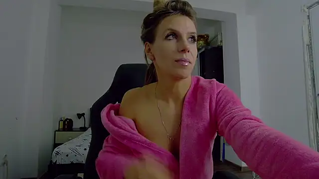 DedeSibel's cam snapshot