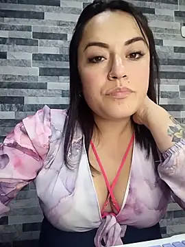 Lesly_10-'s cam snapshot