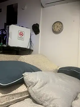 elliepixie's cam snapshot