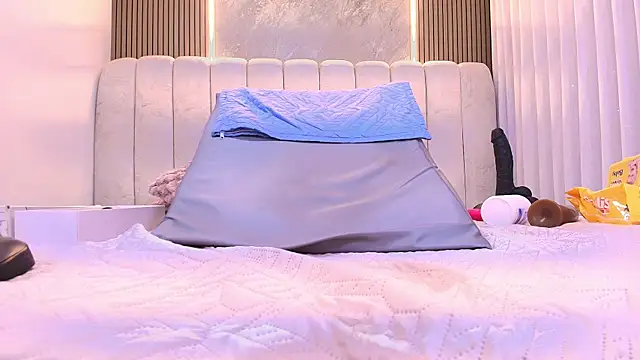 kata_hazel's cam snapshot