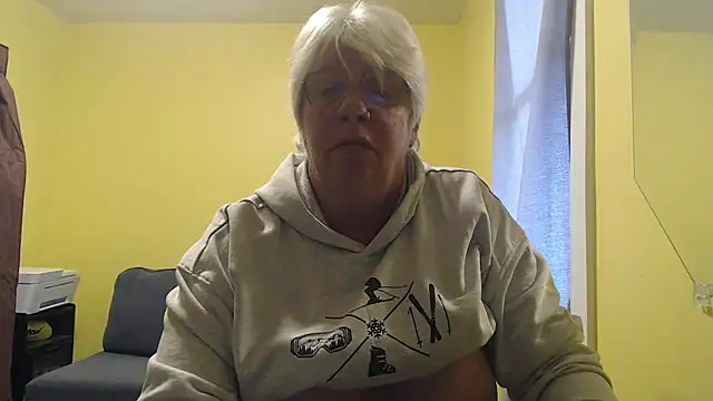 canadiancougar1965's cam snapshot