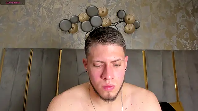 SebastianMaximoff live sex cam