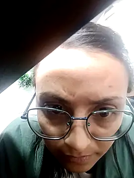 bri_ali's cam snapshot