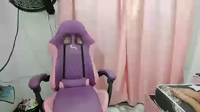 scarleth18's cam snapshot