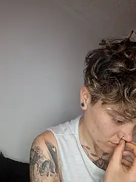 megan_cr's cam snapshot