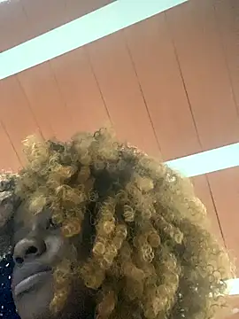 Arishadavis's cam snapshot