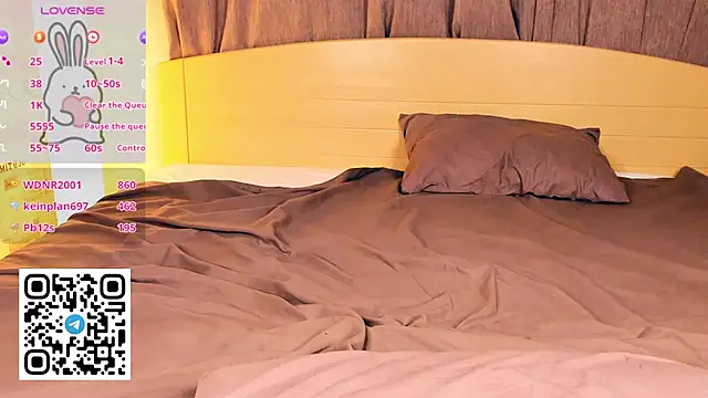 TienKnous's cam snapshot