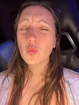 TheFishWife's cam snapshot