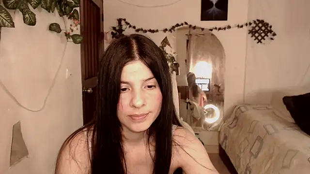 Estefani_32 live sex cam
