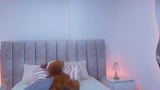 sam_lewins's cam snapshot