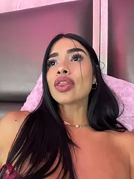 Bella_Smiith_'s cam snapshot