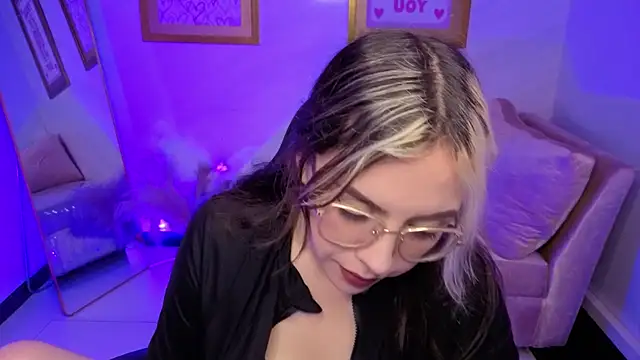 Hela_v's cam snapshot