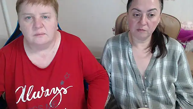 Bertie_Adeline's cam snapshot