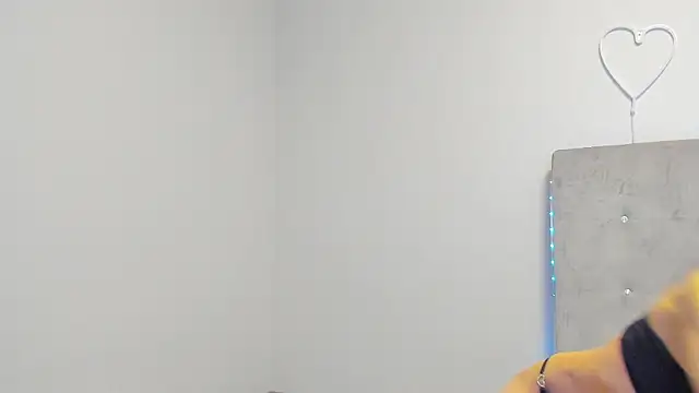 brianaflynt's cam snapshot