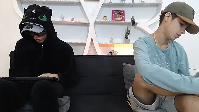 THREE_GUYS_HOT's cam snapshot