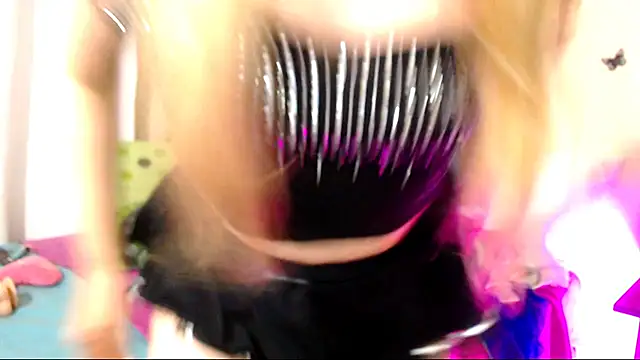 Jolie-Mature's web cam