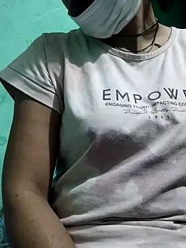 Piya_Bakshi live sex cam