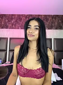 Bella_Smiith_'s cam snapshot