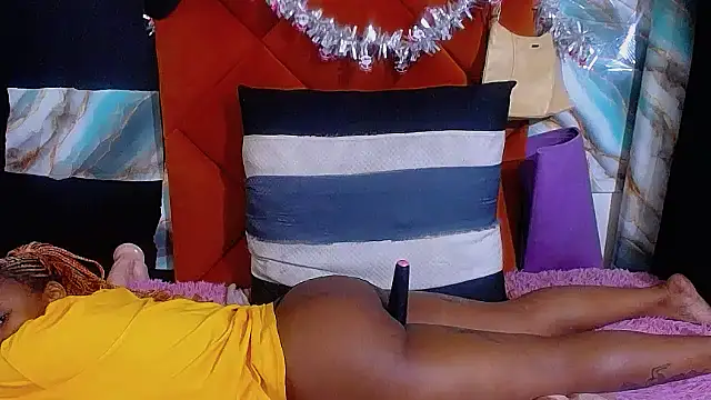 ItsMsBankss02's cam snapshot