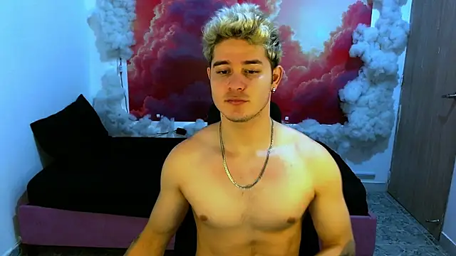 AlexPiersss's cam snapshot