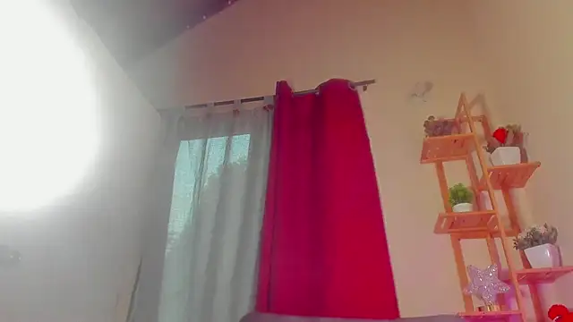 latiin_boy21's cam snapshot