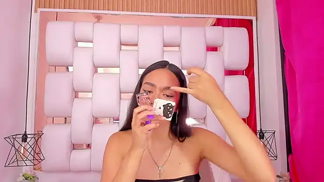 EmmyCruzZ's cam snapshot