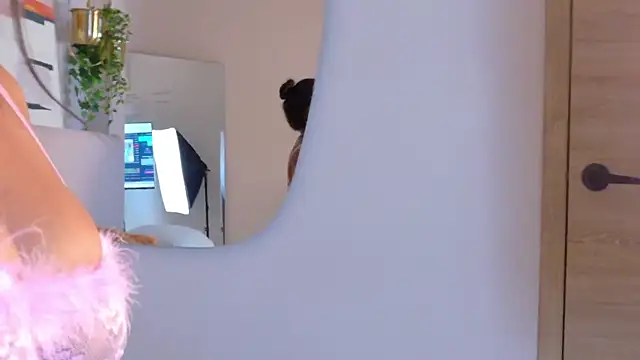 LanaRozz's cam snapshot