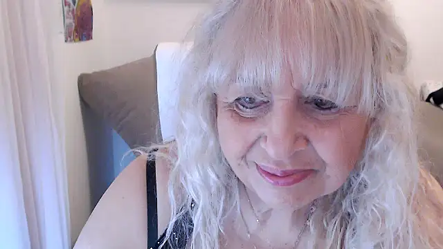 SusiLifeXXX's cam snapshot