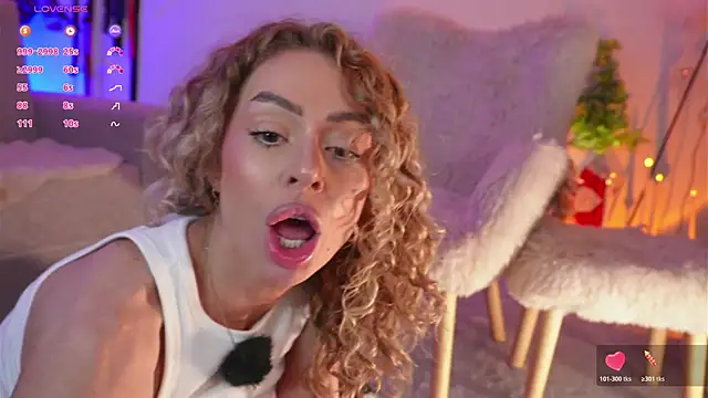 curlynatashaa's cam snapshot