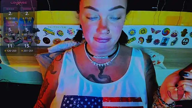 EllieOz's cam snapshot