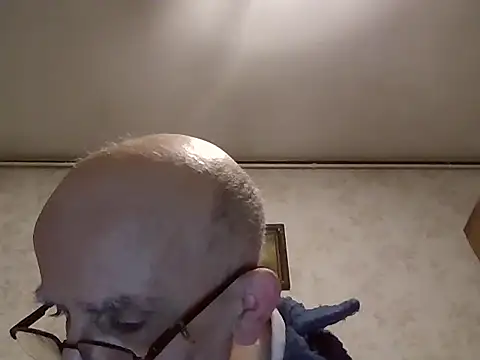 mariusica1@xh's cam snapshot