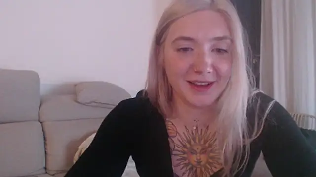 tattoobbgirl's cam snapshot